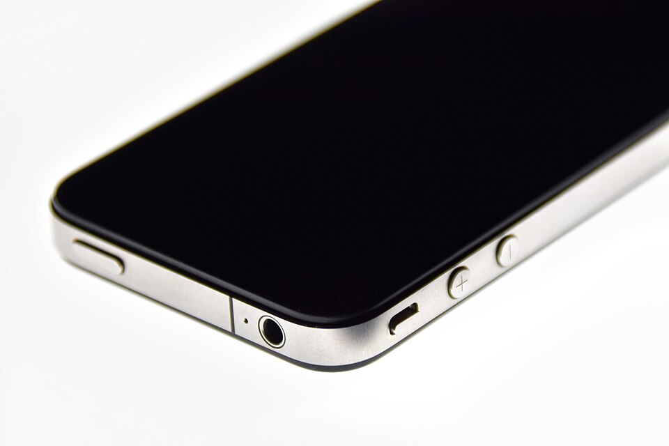 Apple iPhone 4